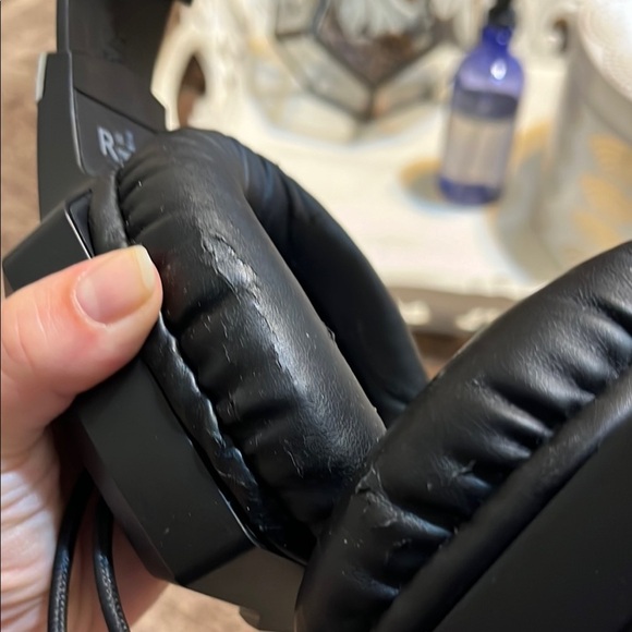 RUNMUS Gaming Headset- Black and Blue Over-Ear Wired Headphones - Picture 7 of 8